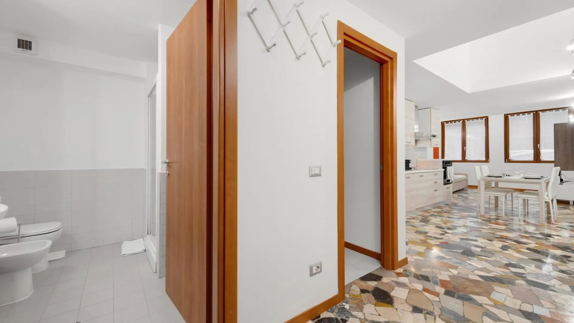Apartment Appartamenti Con Metro Diretta 10 Minuti Duomo Milan