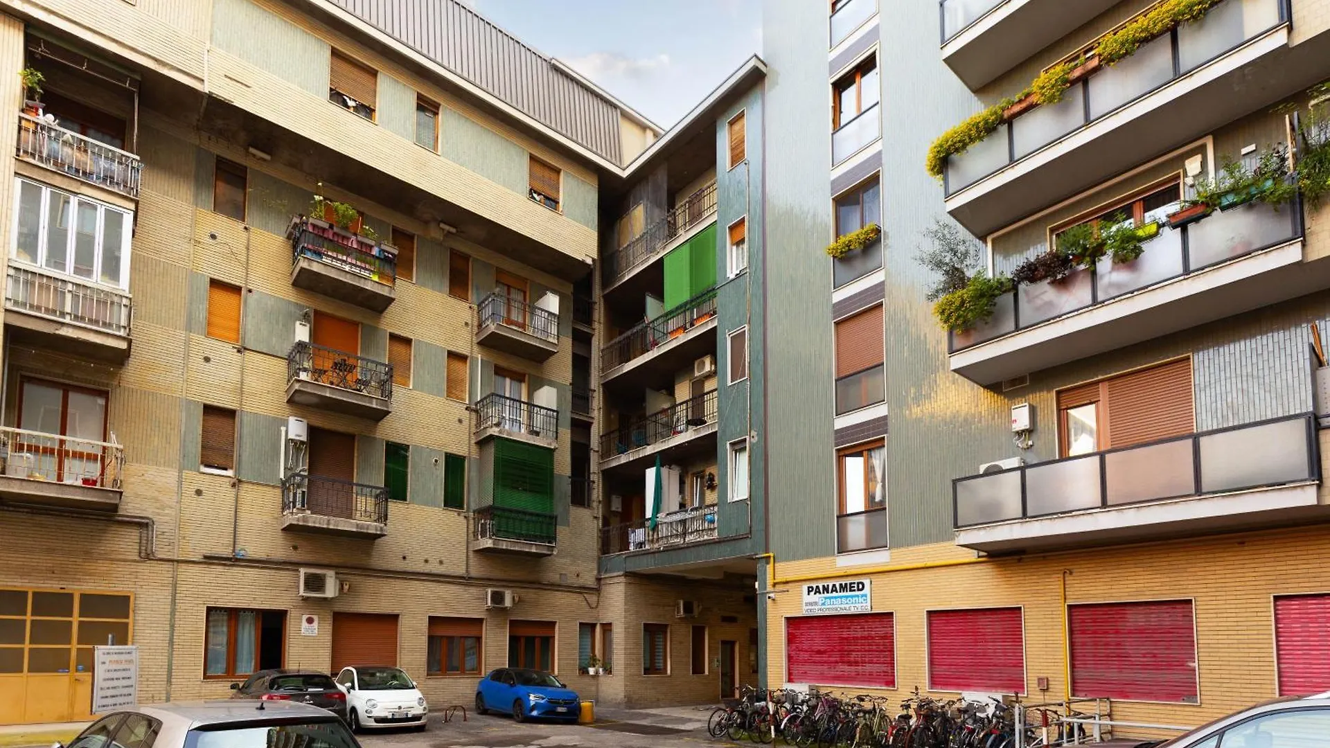 Appartamenti Con Metro Diretta 10 Minuti Duomo Milan Apartment