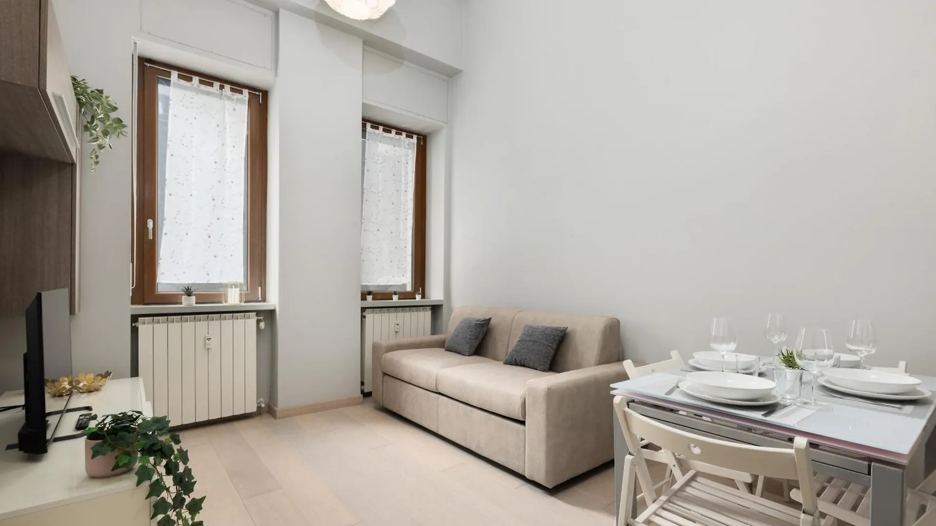 Apartment Appartamenti Con Metro Diretta 10 Minuti Duomo Milan