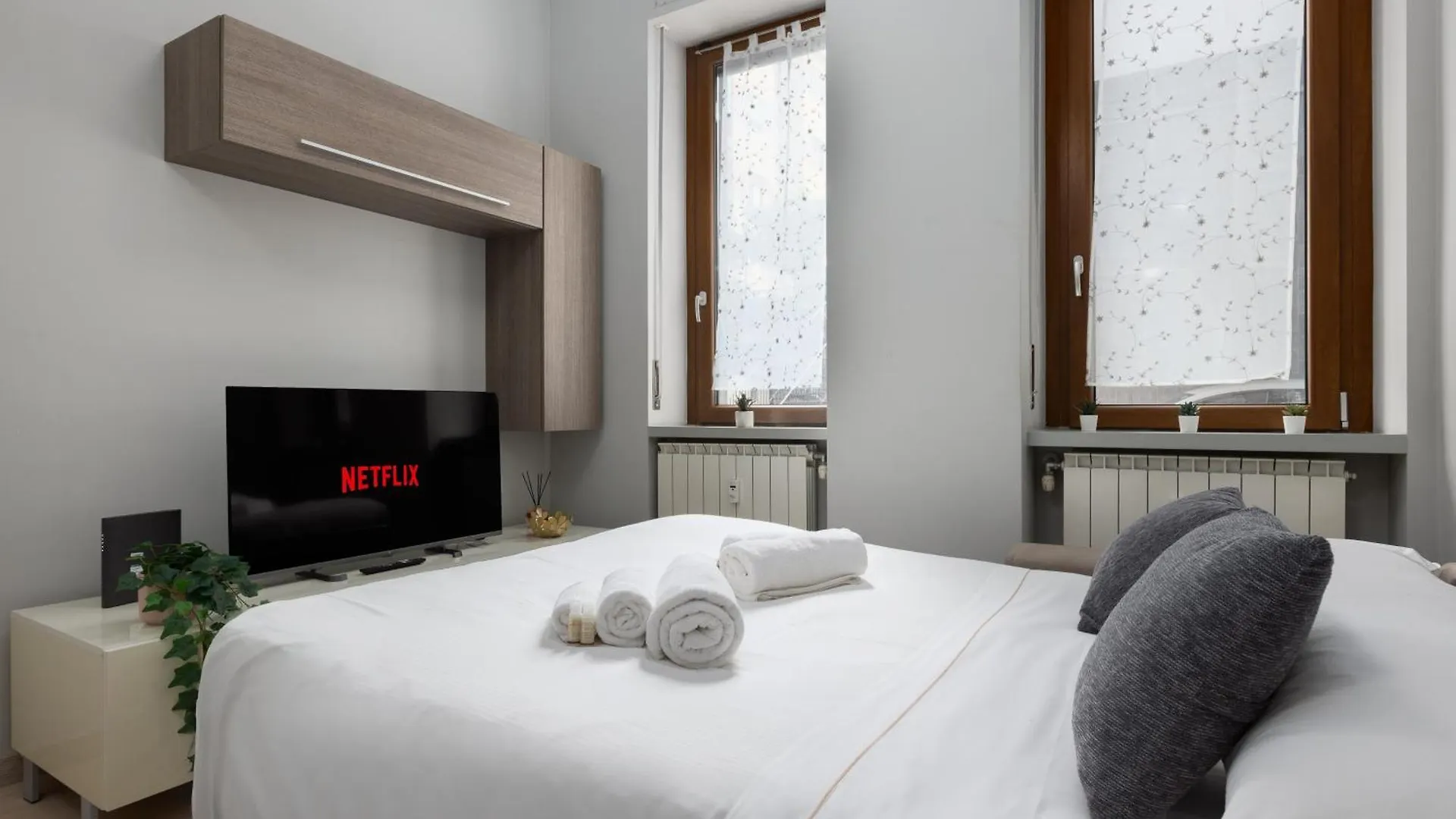 Apartment Appartamenti Con Metro Diretta 10 Minuti Duomo Milan Italy